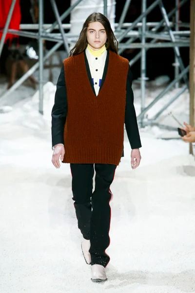 Look 56